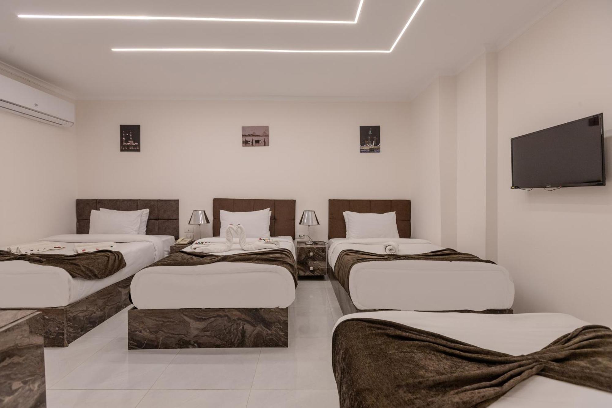 Giza Papyrus Pyramids Guest house Cairo